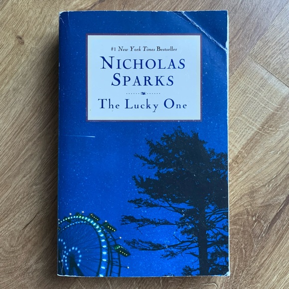 Nicholas Sparks Book Bundle! The Lucky One/The Guardian - Picture 7 of 8